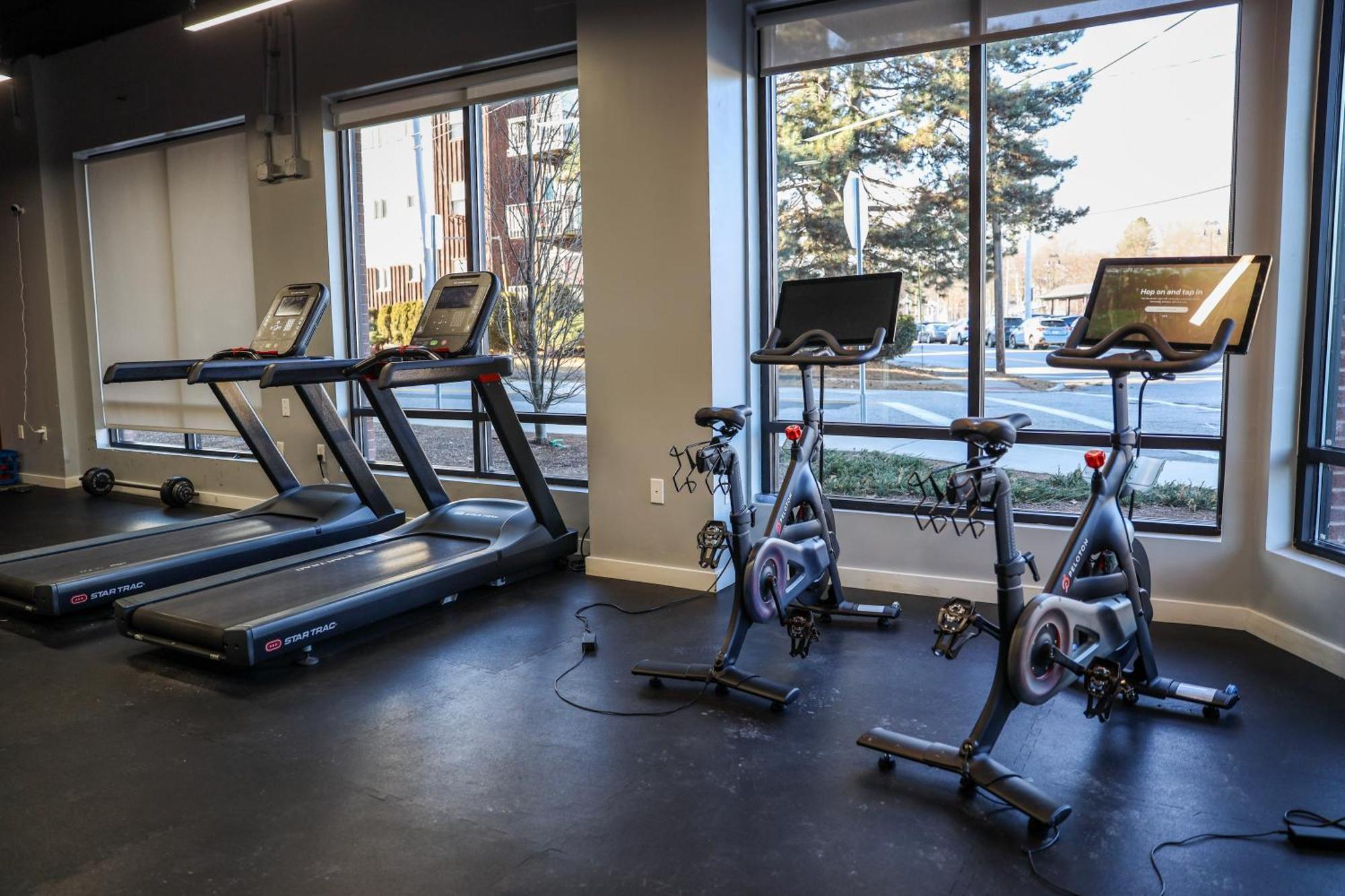 Luxury Apartment With Gym, Steps From Commuter Rail #4011 Reading Luaran gambar