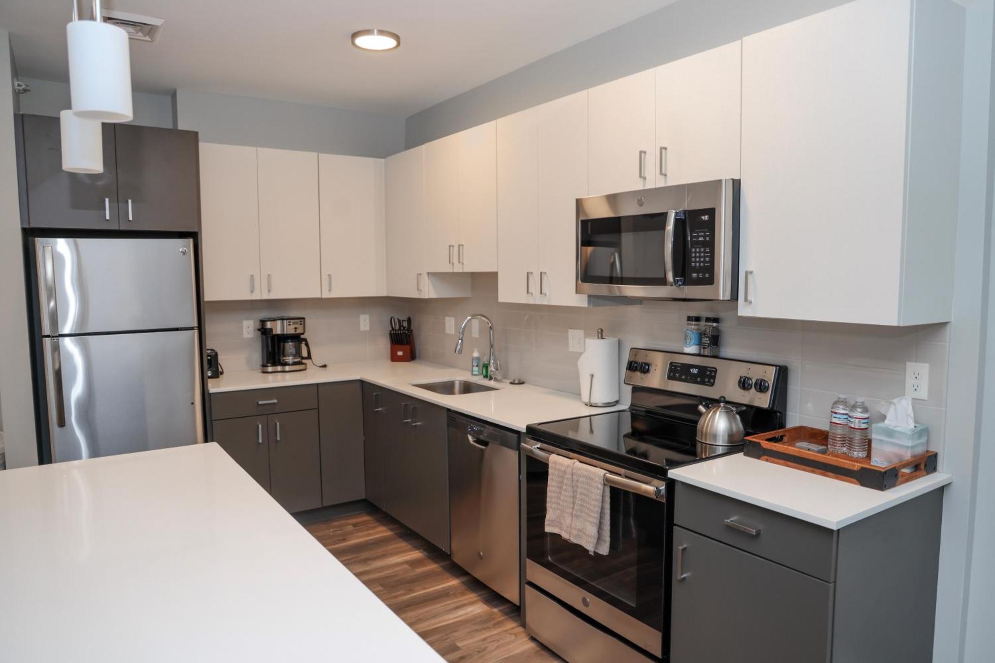 Luxury Apartment With Gym, Steps From Commuter Rail #4011 Reading Luaran gambar