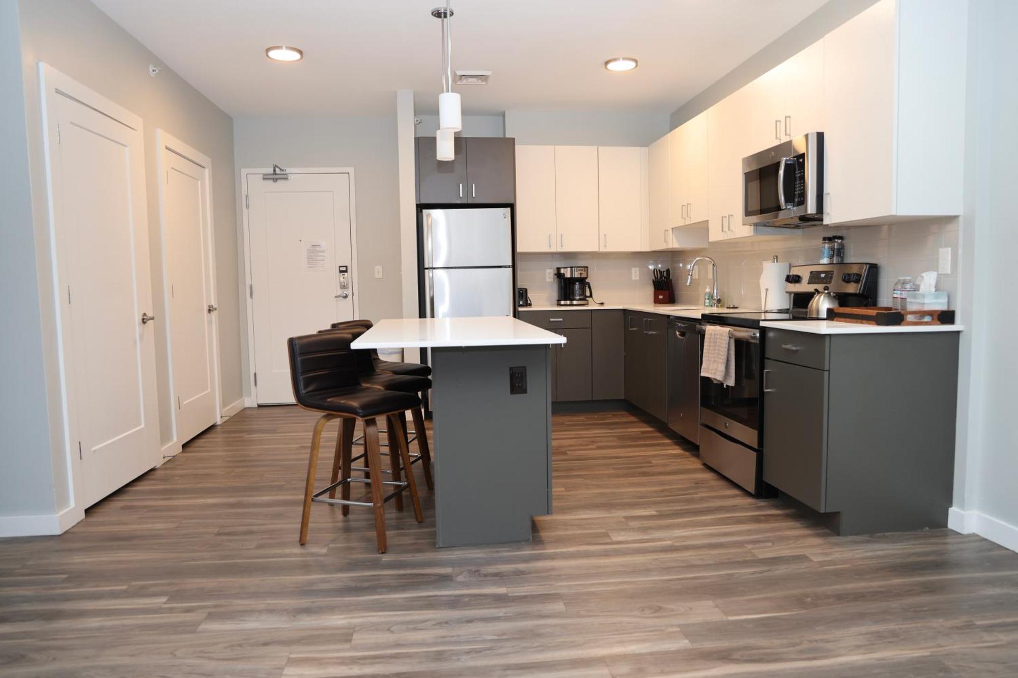 Luxury Apartment With Gym, Steps From Commuter Rail #4011 Reading Luaran gambar